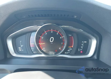 2016 Volvo V60 T5 Drive-E Premier z USA, uszkodzony, nr VIN YV140MEK0G1291486